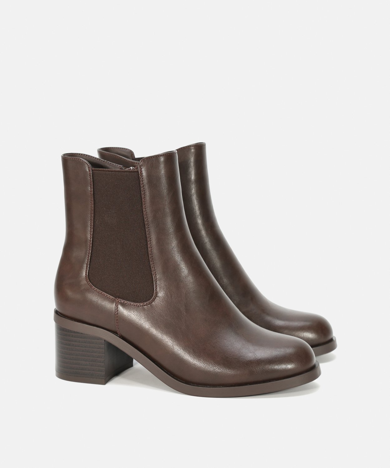 Botines marrones chelsea tac&oacute;n image number null